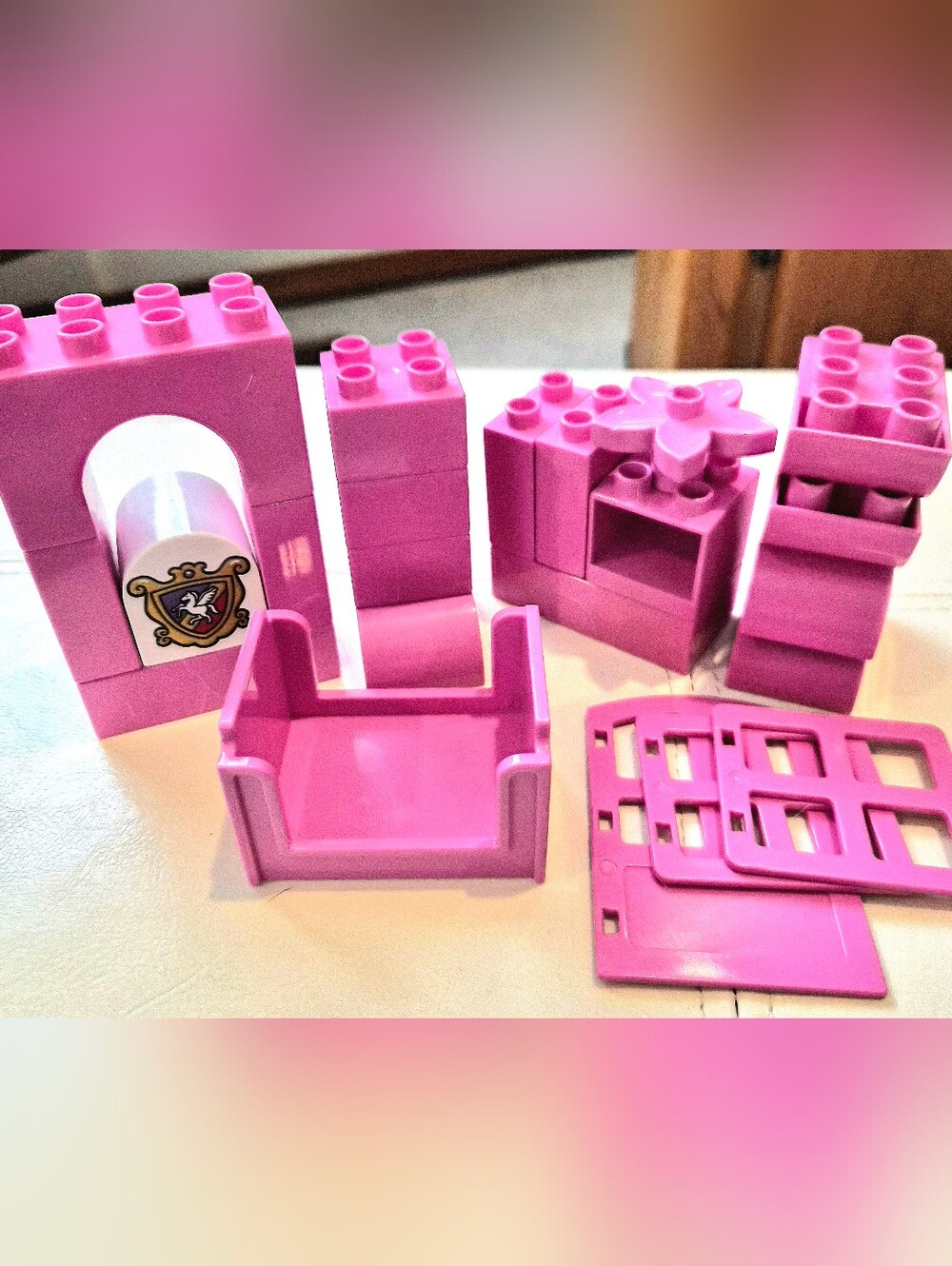 Lego DUPLO Castle Misc Pieces. 20 Blocks. - Picture 2 of 3